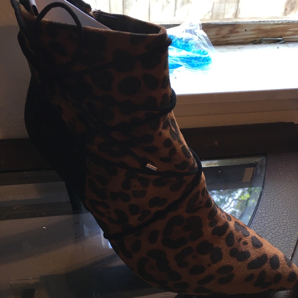 Black animals booties